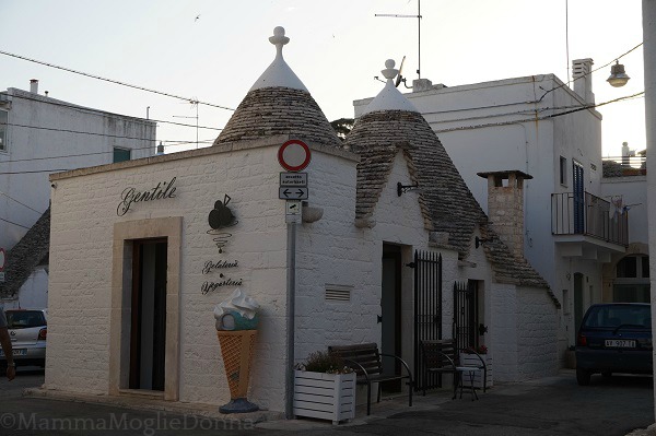 Alberobello con i bambini dormire nei trulli